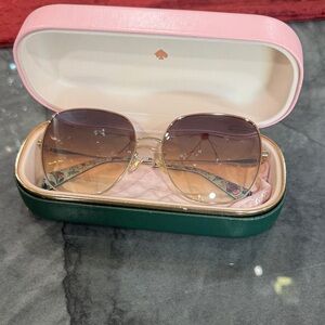 Kate Spade Gold Frame Sunglasses with Pink Case NEW